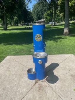 Example of the type of fountain to be installed as part of the Rotary Memorial Fountain Project